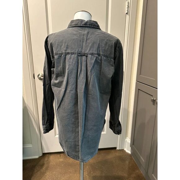 Pilcro by Anthropoligie Denim Ruffle Long Sleeve Button Down - Medium - Picture 2 of 4